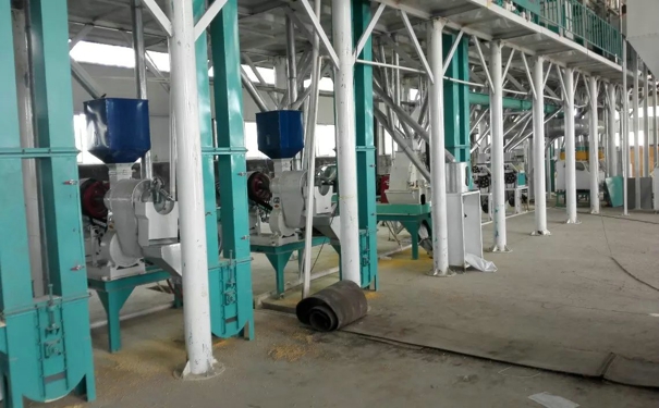 <a href=http://m.171km.com/product/ target=_blank class=infotextkey>玉米深加工設備</a>